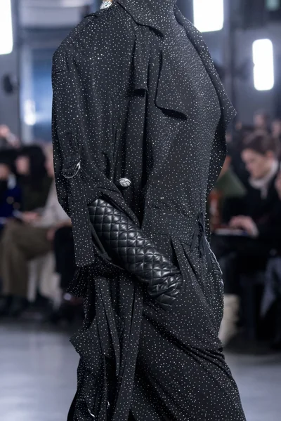 Look 22